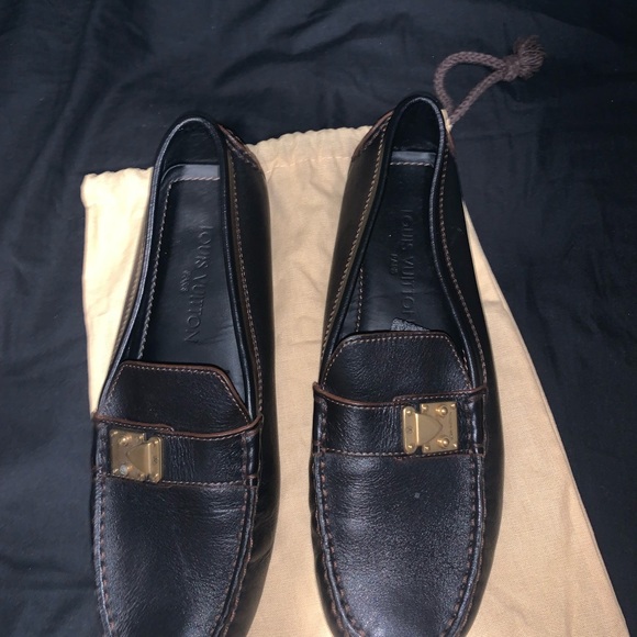 Woman’s Louis Vuitton Loafers - Picture 11 of 16